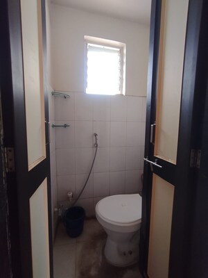 Bathroom in 2 BHK Apartment at Kumar Paradise Pune, Magarpatta City – for Sale