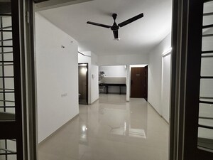 Room in 2 BHK Apartment at Kohinoor Sportsville, Hinjewadi – for Rent