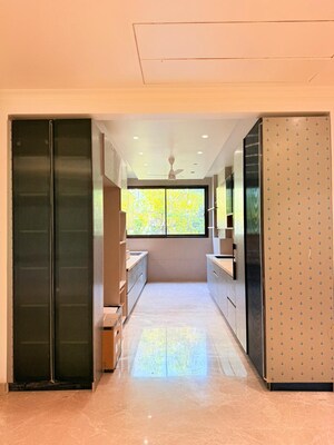 Building Lobby in 4 BHK Builder Floor at Nehru Enclave – for Sale