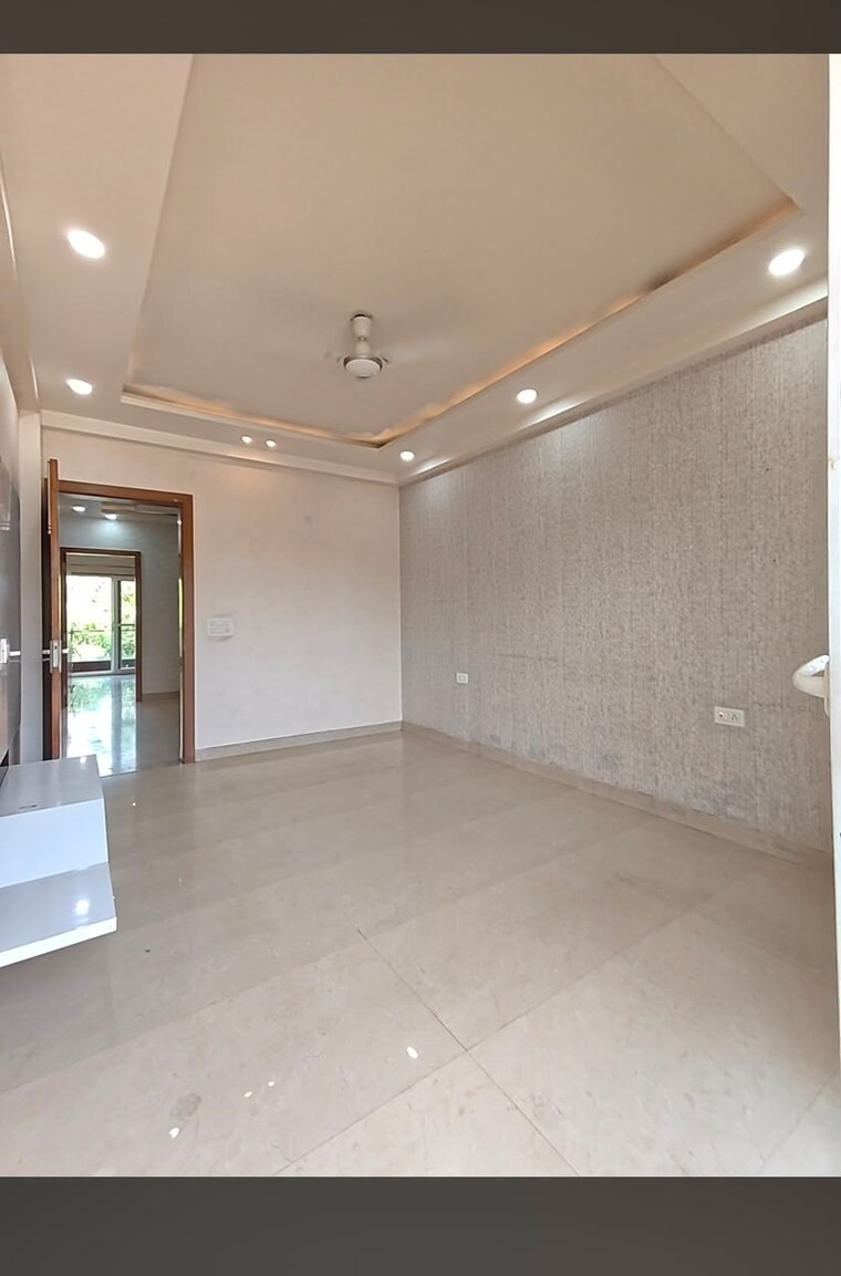 Room, dyalpur 4 Bedroom 2400 Sq.Ft. Independent House In Dyalpur Zirakpur 10563028