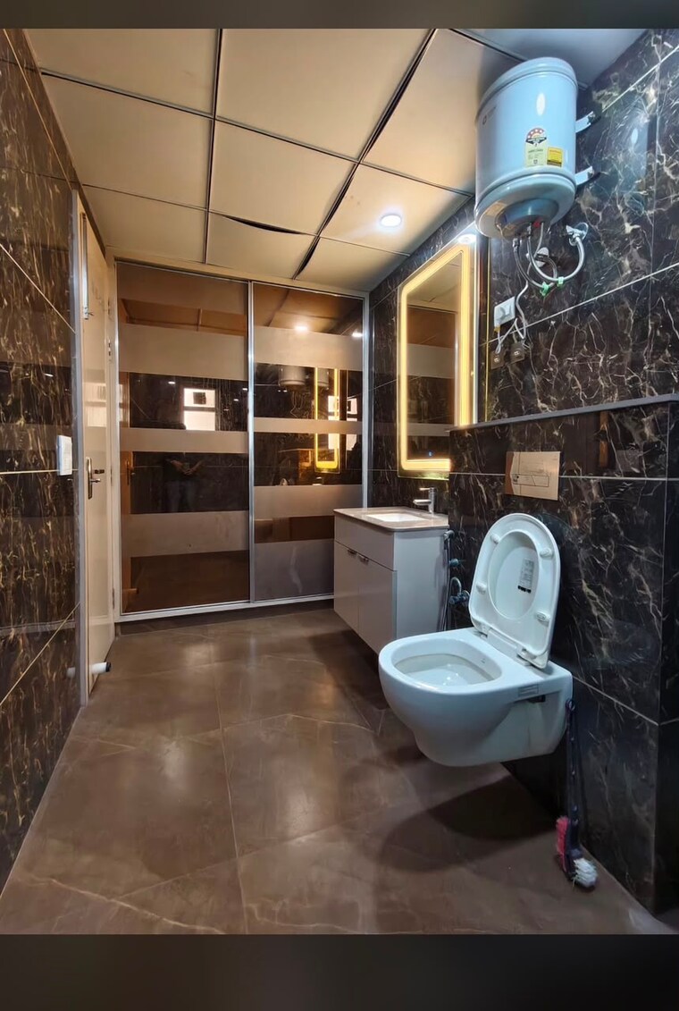 Bathroom, dyalpur 4 Bedroom 2400 Sq.Ft. Independent House In Dyalpur Zirakpur 10563028
