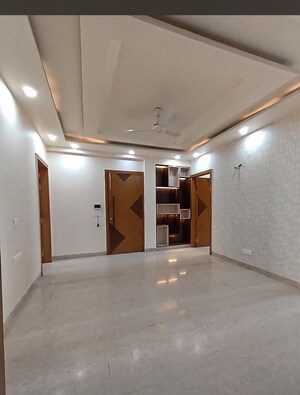 Room in 4 BHK Independent House at Dyalpur – for Sale