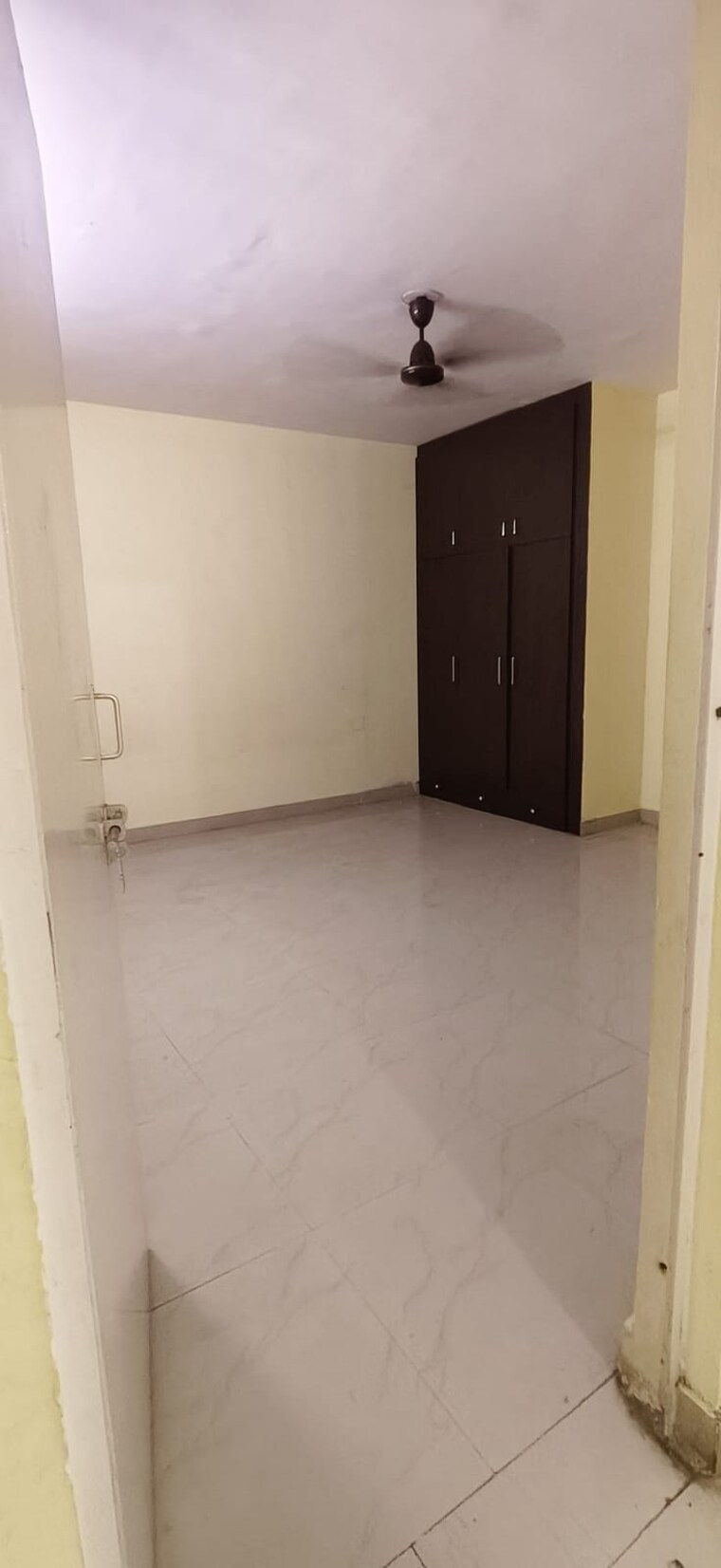 Room, alaknanda-apartment-gomti-nagar 2.5 Bedroom 1400 Sq.Ft. Apartment In Gomti Nagar Lucknow 10563058