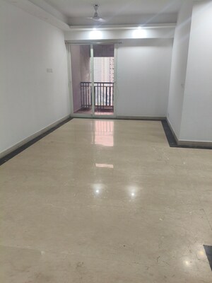 Room in 3.5 BHK Apartment at Sector 74 – for Rent