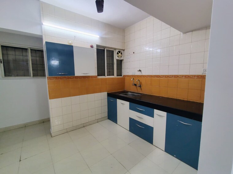 Kitchen, pimple saudagar 3 Bedroom 1500 Sq.Ft. Apartment In Pimple Saudagar Pune 10563072
