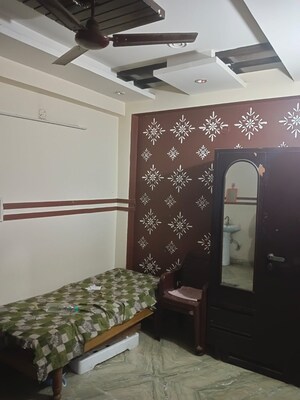 Team Area in 1 BHK Builder Floor at Uttam Nagar – for Rent