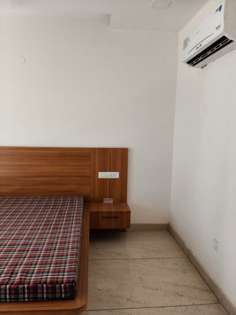 Room, aerocity 3 Bedroom 1800 Sq.Ft. Independent House In Aerocity Mohali 10563087