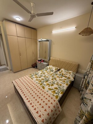 Bedroom in 3.5 BHK Apartment at Dosti Eastern Bay, Wadala – for Rent