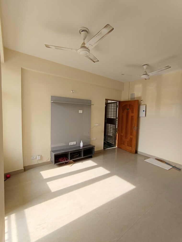 Room, shree-vardhman-mantra 2 Bedroom 800 Sq.Ft. Apartment In Sector 67 Gurgaon 10563131