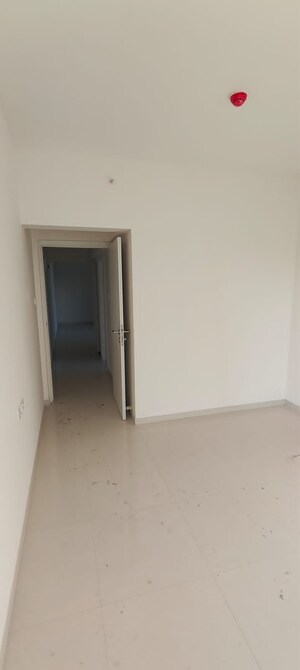 Room in 2 BHK Apartment at Shapoorji Pallonji Sensorium, Hinjewadi – for Rent