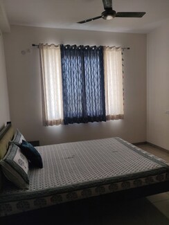 3 BHK + Prayer Room,Servant Room,Study Room,Extra Room,Basement,Store Room Apartment For Rent in Prestige Royale Gardens