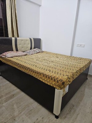 Bedroom in 3.5 BHK Apartment at Marathon Monte South, Byculla West – for Rent