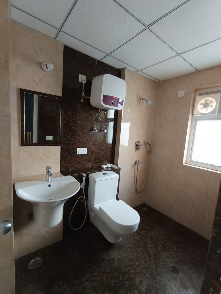 Team Area, shree-vardhman-victoria 3.5 Bedroom 2150 Sq.Ft. Apartment In Sector 70 Gurgaon 10563172