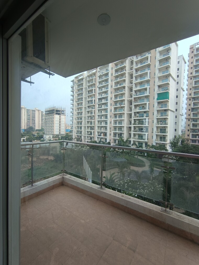 Kitchen, shree-vardhman-victoria 3.5 Bedroom 2150 Sq.Ft. Apartment In Sector 70 Gurgaon 10563172