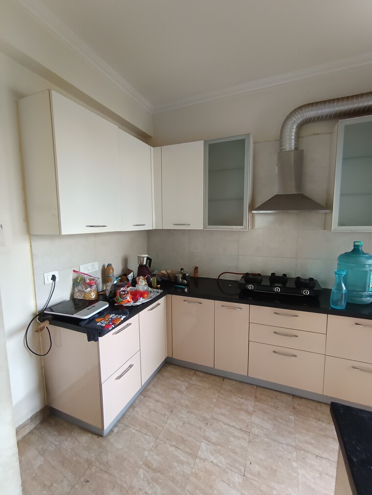 Kitchen, shree-vardhman-victoria 3.5 Bedroom 2150 Sq.Ft. Apartment In Sector 70 Gurgaon 10563172