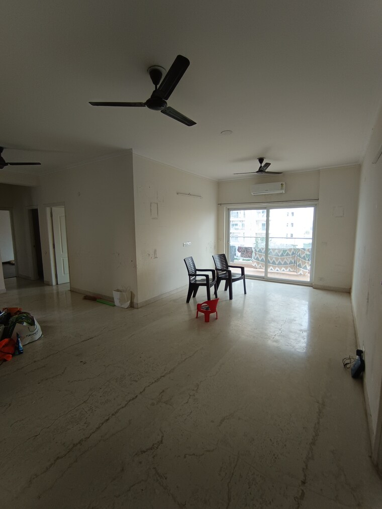  Parking, shree-vardhman-victoria 3.5 Bedroom 2150 Sq.Ft. Apartment In Sector 70 Gurgaon 10563172