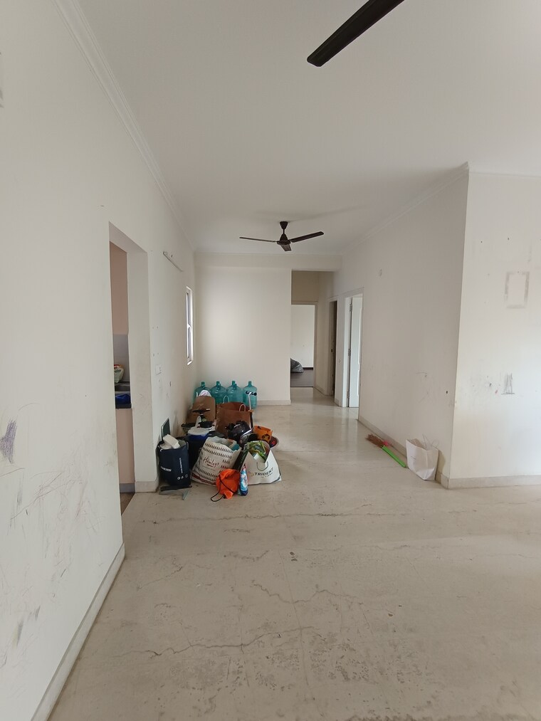  Parking, shree-vardhman-victoria 3.5 Bedroom 2150 Sq.Ft. Apartment In Sector 70 Gurgaon 10563172