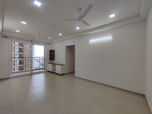 Room in 2 BHK Apartment at Bhartiya Nikoo Homes Phase 2, Thanisandra Main Road – for Rent