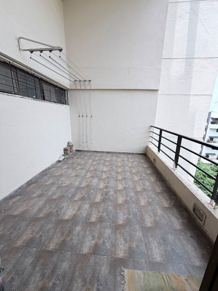Balcony, baner 3 Bedroom 1120 Sq.Ft. Apartment In Baner Pune 10563175