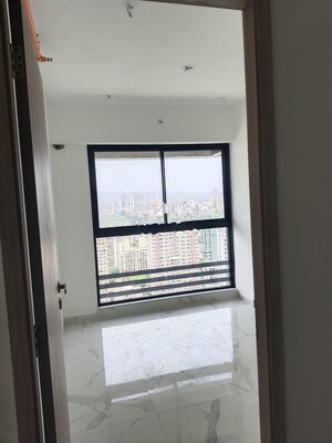 Furnished Amenities in 2 BHK Apartment at Chandak Cornerstone, Worli – for Rent