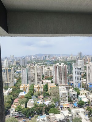 Master Plan in 2 BHK Apartment at Chandak Cornerstone, Worli – for Rent