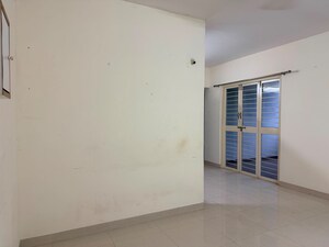 Room in 3 BHK Apartment at Swadesh Greenhills, Baner – for Rent