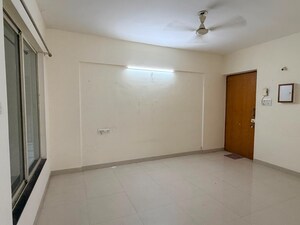 Room in 3 BHK Apartment at Swadesh Greenhills, Baner – for Rent