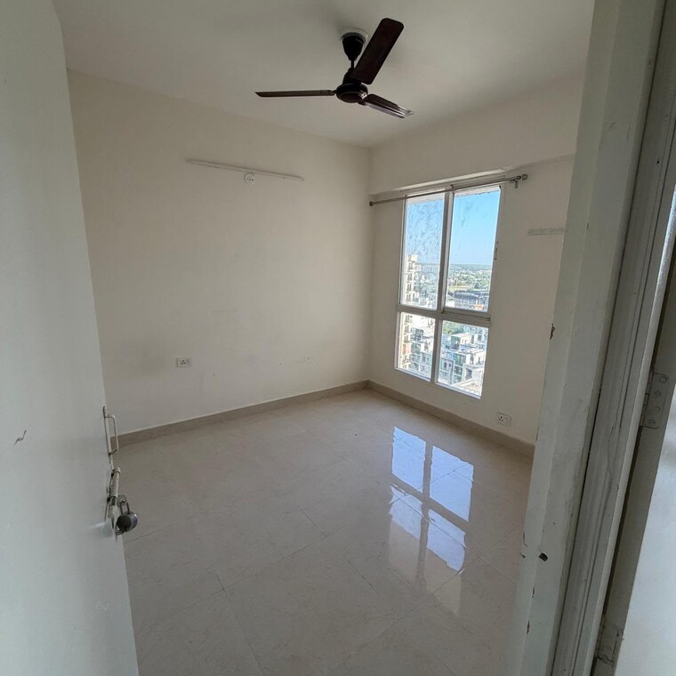 Room, signature-global-prime 2 Bedroom 600 Sq.Ft. Apartment In Sector 63a Gurgaon 10563217
