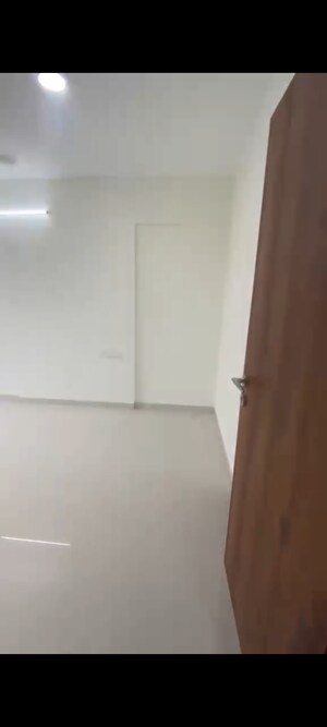 Room in 2 BHK Apartment at Deraiya Iconico, Kurla East – for Rent