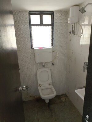 Bathroom in 1 BHK Apartment at Bhoomi Samarth, Goregaon East – for Sale