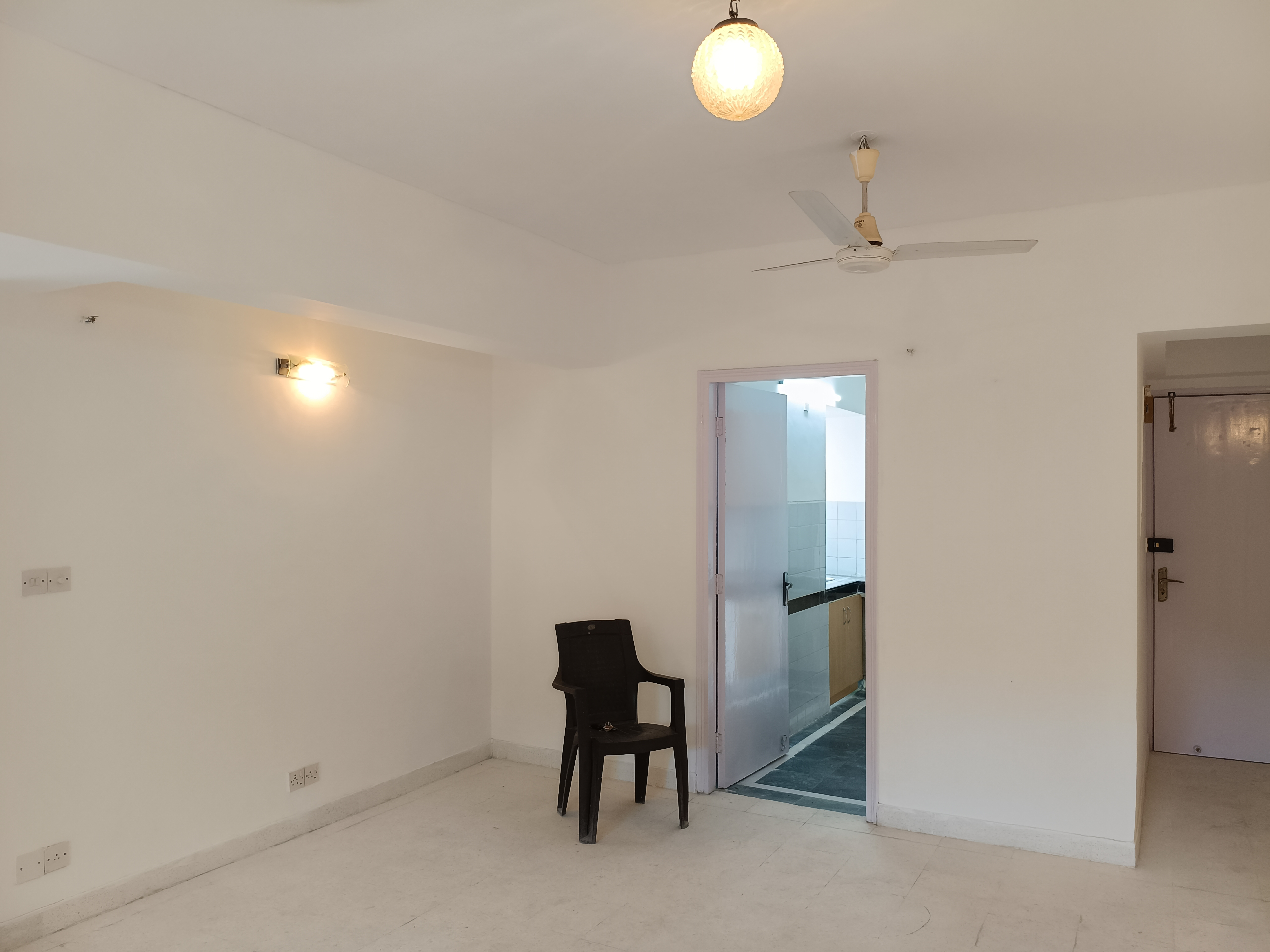 2 BHK +  1109 Sq.Ft. Apartment in DLF Regency Park I