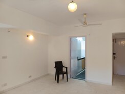 2 BHK +Apartment For Rent in DLF Regency Park I