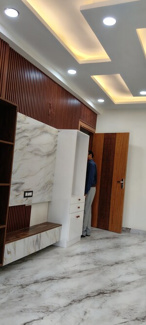 Kitchen in 3 BHK Builder Floor at Sector 85 – for Sale