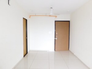 Room in 1 BHK Apartment at Chandak 34 Park Estate, Goregaon West – for Sale