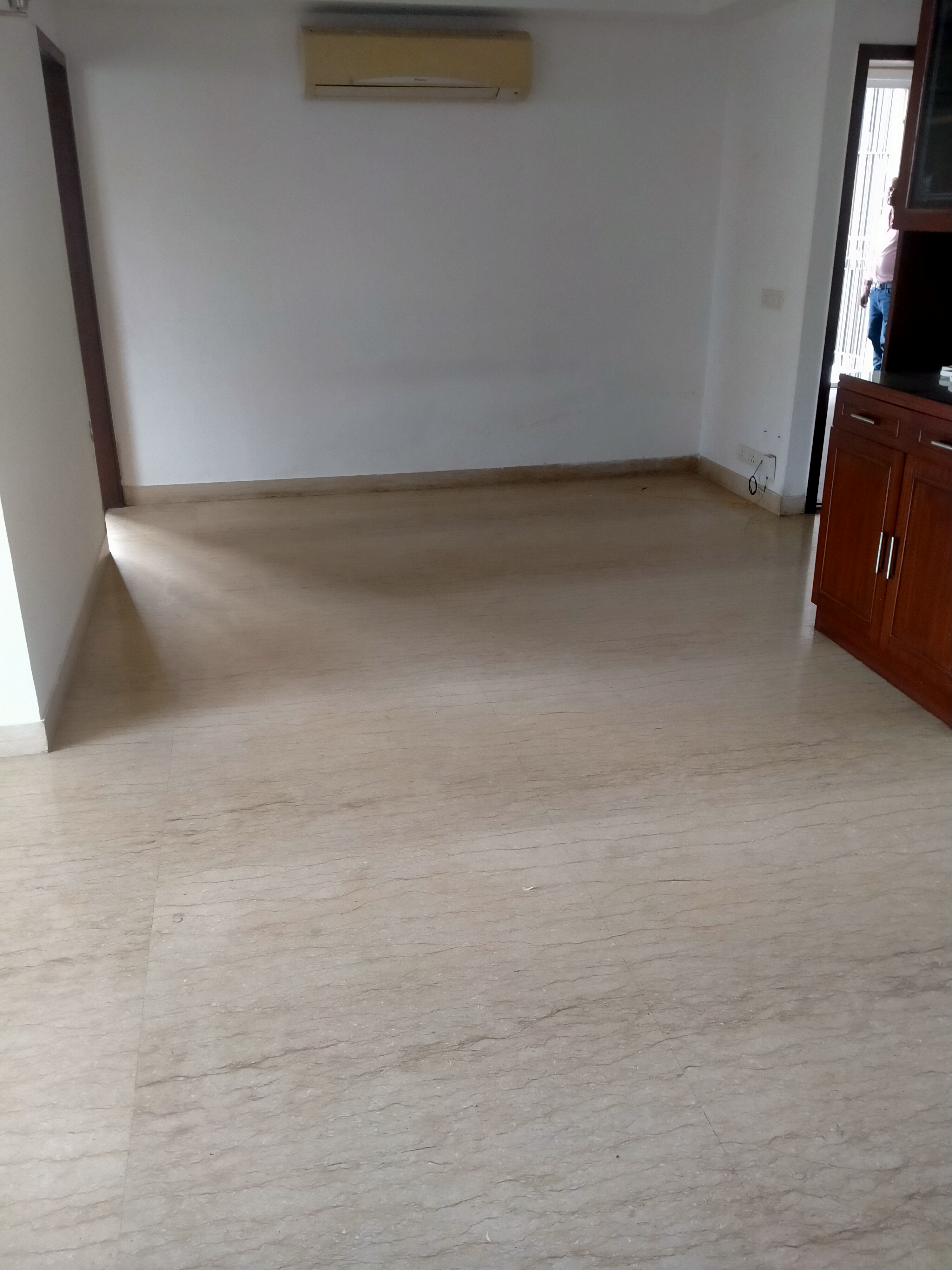 3 BHK + Servant Room 1640 Sq.Ft. Apartment in Unitech Palms