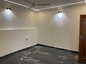 Room in 3 BHK Builder Floor at West Sant Nagar – for Sale