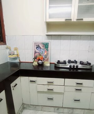 Kitchen in 3 BHK Builder Floor at Dlf Phase I – for Rent