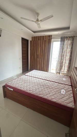 Bedroom in 3 BHK Apartment at Shalimar Oneworld Vista, Gomti Nagar – for Rent