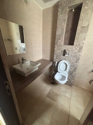 Bathroom in 3 BHK Apartment at Shalimar Oneworld Vista, Gomti Nagar – for Rent