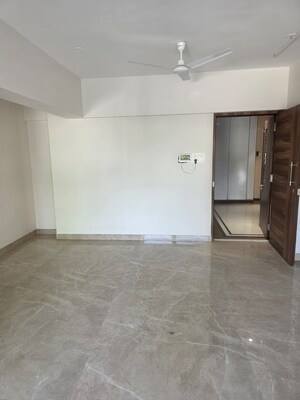 Furnished Amenities in 2 BHK Apartment at Rushi The Kollage, Andheri East – for Rent