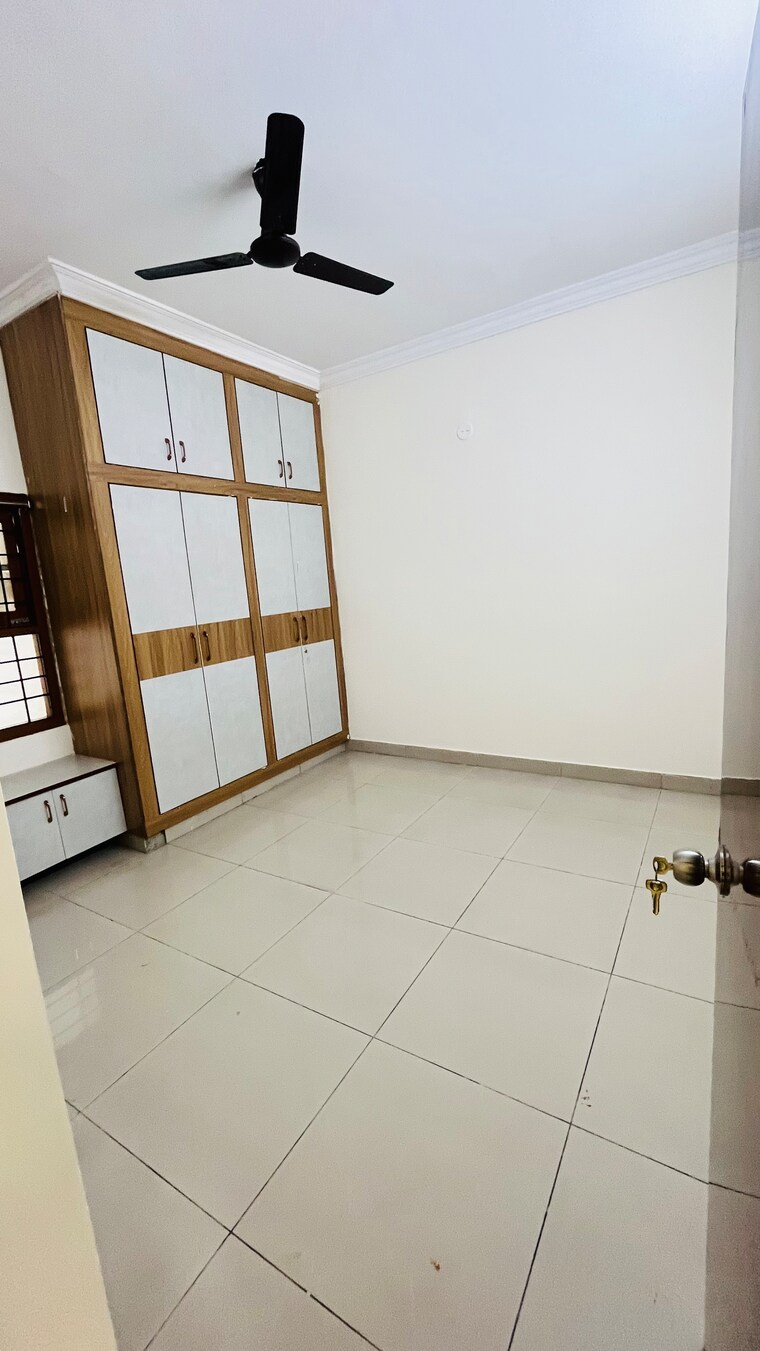 Room, golden-tulip-kondapur 3 Bedroom 1500 Sq.Ft. Apartment In Kondapur Hyderabad 10563387
