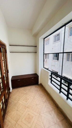 Staircase in 3 BHK Apartment at Golden Tulip Kondapur, Kondapur – for Rent