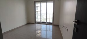 Room in 2 BHK Apartment at JP Decks, Goregaon East – for Rent