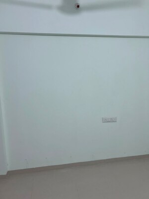 Room in 2 BHK Apartment at Dhariwal Siddharth Nagar Swami Vivekanand CHSL, Goregaon West – for Rent