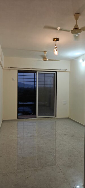 Room in 1 BHK Apartment at Mahavir Kalpavruksha, Ghodbunder Road – for Rent