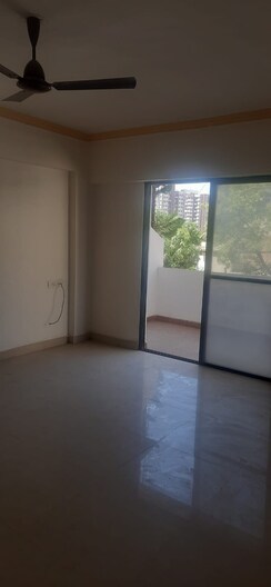 2 BHK + Study Room Apartment For Rent in Whispering Hills