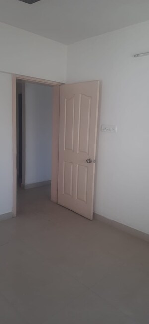 Room in 2 BHK Apartment at Whispering Hills, Undri – for Rent