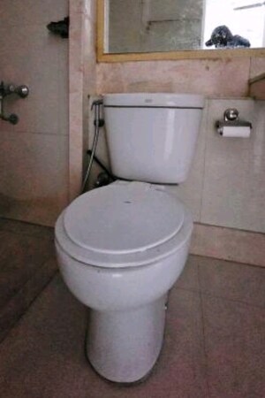 Bathroom in 2.5 BHK Apartment at Hiranandani Meadows, Manpada – for Rent