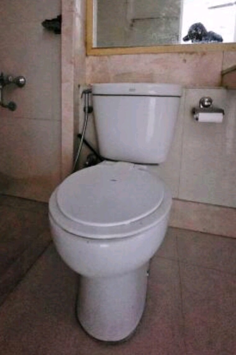 Bathroom, hiranandani-meadows 2.5 Bedroom 835 Sq.Ft. Apartment In Manpada Thane 10563465