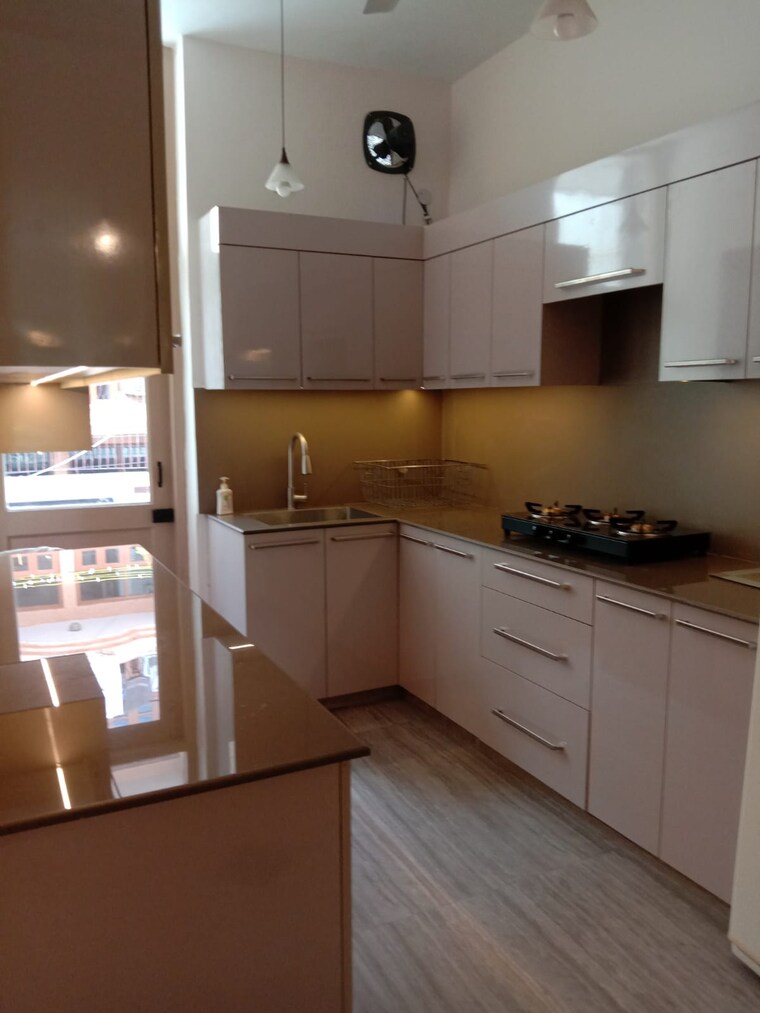 Kitchen, west sant nagar 6+ Bedroom 4500 Sq.Ft. Independent House In West Sant Nagar Delhi 10563475